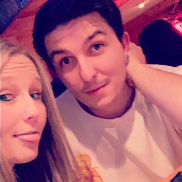 Meet your Posher, Brandon - Picture 1 of 1